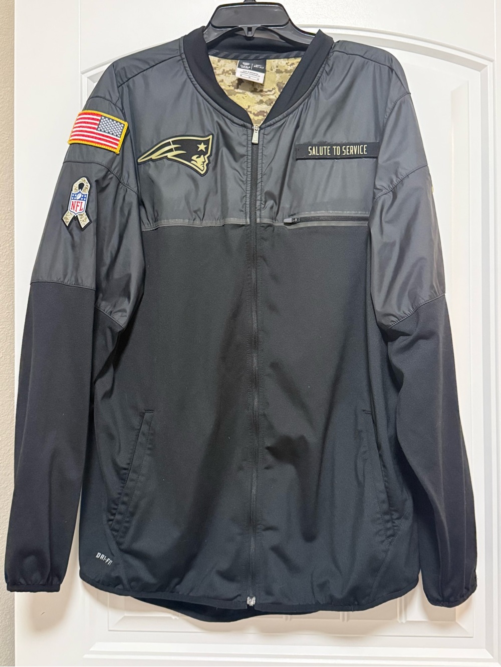 Nike New England Patriots Salute to Service Hybrid Jacket